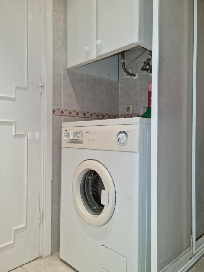 פואנגירולה One Bedroom 7Th Floor Apartment With Amazing Views מראה חיצוני תמונה