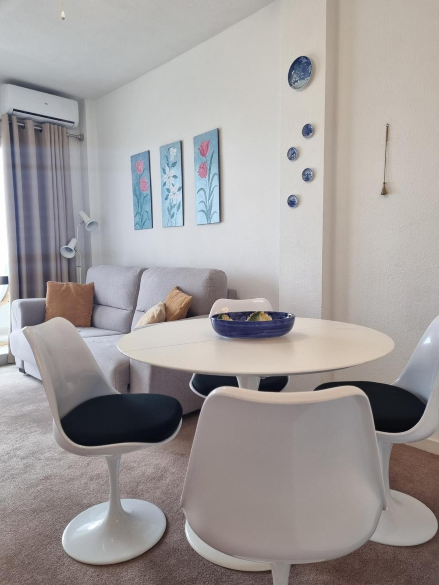 פואנגירולה One Bedroom 7Th Floor Apartment With Amazing Views מראה חיצוני תמונה