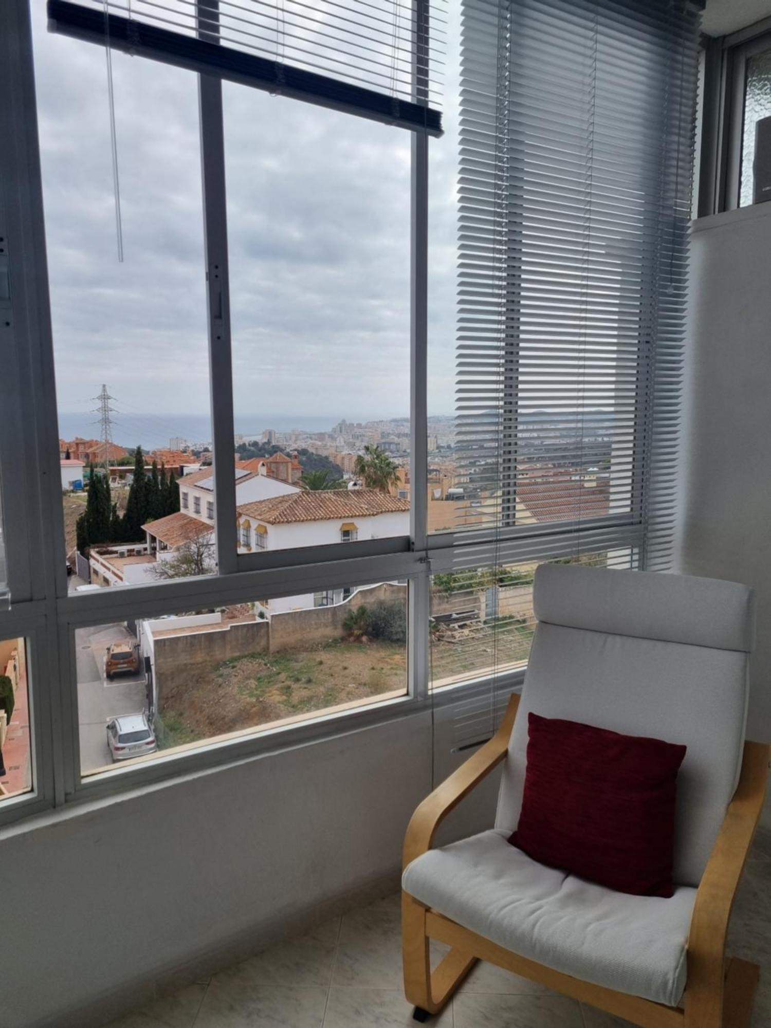 פואנגירולה One Bedroom 7Th Floor Apartment With Amazing Views מראה חיצוני תמונה